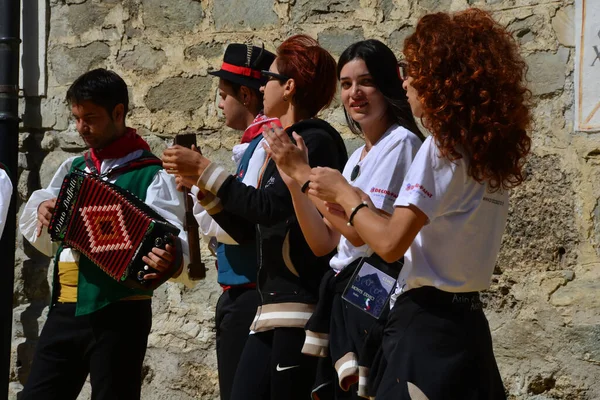 Evolene Suíça Agosto Grupo Folclórico Italiano Das Montanhas Ernici Trajes — Fotografia de Stock