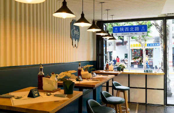 Šanghaj Června 2018 Shaanxi Road Okna Místní Restaurace Šanghaji Návrhy — Stock fotografie