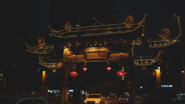 Chengdu China Enero 2017 Antiguas Puertas Arco Chinas Tradicionales Chengdu — Foto de Stock