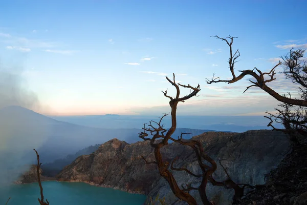 Beautiful Sunrise Kawah Ijien Volcano Indonesia Toxin Sulphur Lake Dead — Stock Photo, Image