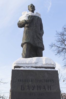 Moskova, Rusya - 3 Mart 2018: Nikolai Ernestovich Bauman Moskova Elokhovskaya meydanında, Anıt