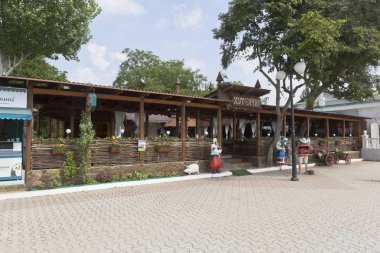Evpatoria, Crimea - 29 Haziran 2018: Ukrayna mutfağı restoran Khutorok resort kasaba Evpatoria, Crimea Gorki dolgu üzerinde
