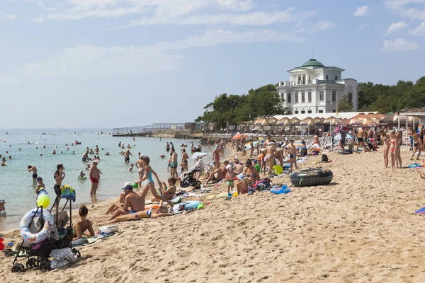 Evpatoria Krim Juni 2018 Den Centrala Stranden Syfte Att Stugan — Stockfoto