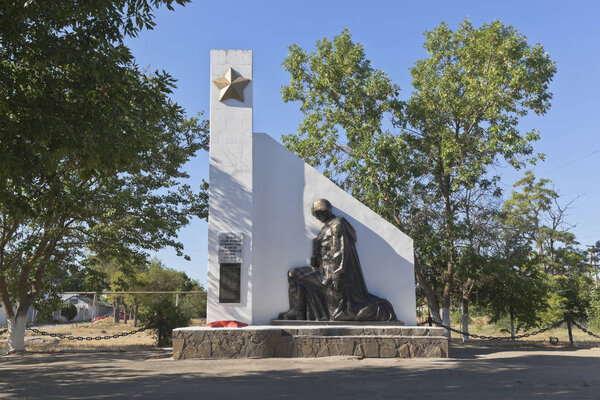 Monument to those killed during the Great Patriotic War in the village of Uyutnoye, Saksky District, Crimea