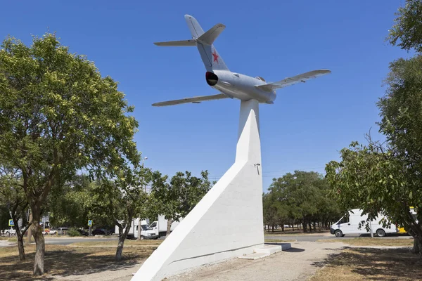 Evpatoria Crimeia Julho 2018 Monumento Aos Pilotos Das Forças Aéreas — Fotografia de Stock