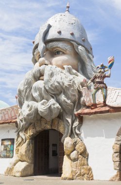 Evpatoria, Crimea - 5 Temmuz 2018: Su parkı U Lukomorye Crimea Evpatoria şehir içinde muhteşem girişine