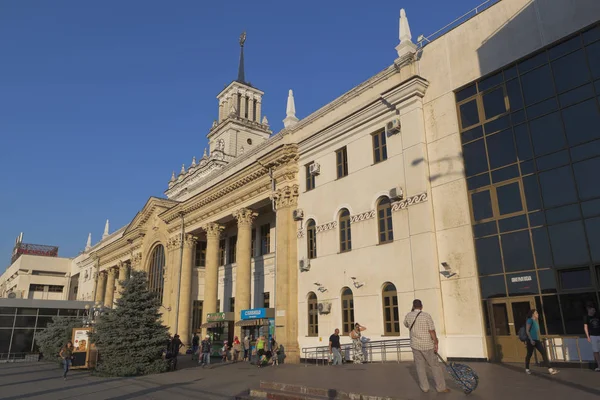 Fachada de la estación de tren Krasnodar-1 —  Fotos de Stock