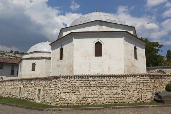 Bakhchisaray Han Sarayı'nın kuzey ve güney dyurbası, Kırım — Stok fotoğraf
