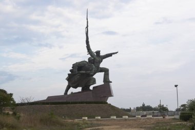 Kahraman Şehir Sivastopol, Kırım'da Khrustalny Burnu'nda bir asker ve denizci anıtı