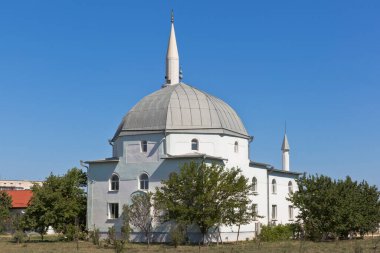 Kırım 'ın Saki tatil köyündeki Yany Jami Camii