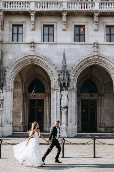 Bride Groom Hugging Old Town Street Wedding Couple Love Luxury — Stock Photo, Image