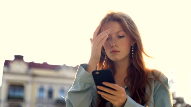 Young Beautiful Business Woman Texting Phone Portrait Stylish University Student — Stock Video
