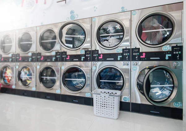 Close Bright Clean Washing Machine — Stock Photo, Image