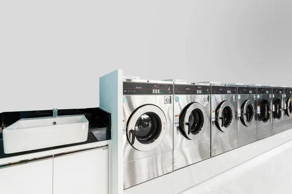Close Helle Und Saubere Waschmaschine — Stockfoto