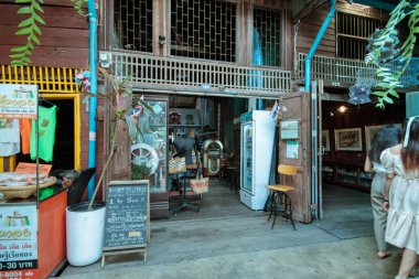 Tayland 'da kanal boyunca eski topluluklar