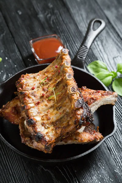 Costillas Cerdo Plancha Con Salsa Barbacoa —  Fotos de Stock