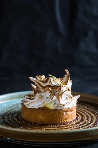 Lezzetli kek koyu arka plan üzerine