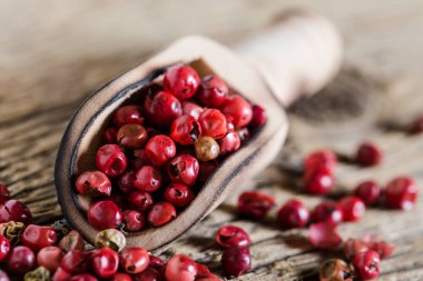 Pembe biber yakın çekim