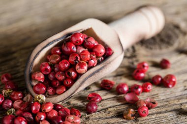 Pembe biber yakın çekim