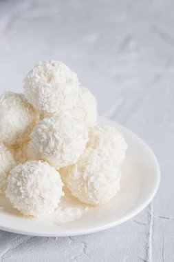 Hindistan cevizi pul, yuvarlak, beyaz şeker