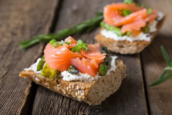 Pan Integral Sándwich Salmón — Foto de Stock