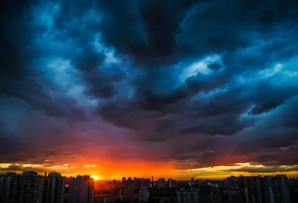 Ciel Orageux Avec Nuages Coucher Soleil — Photo