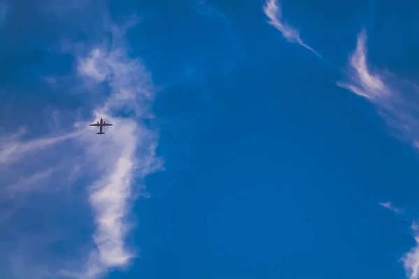 Céu Azul Avião — Fotografia de Stock