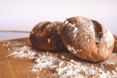 Çavdar ekmeği ve un