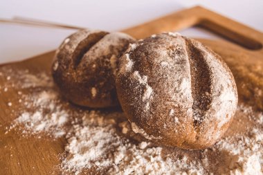 Çavdar ekmeği ve un