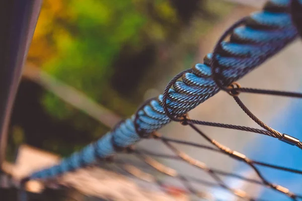 Cables Metálicos Rejilla Cuerdas Arneses Cerca Cable Montar Tejiendo Cuadrícula — Foto de Stock