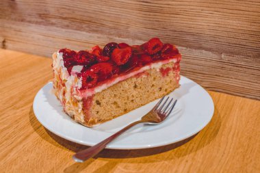 Berry pie. Homemade Pişirme. Ahududu ile pasta. Şekerli tatlı.