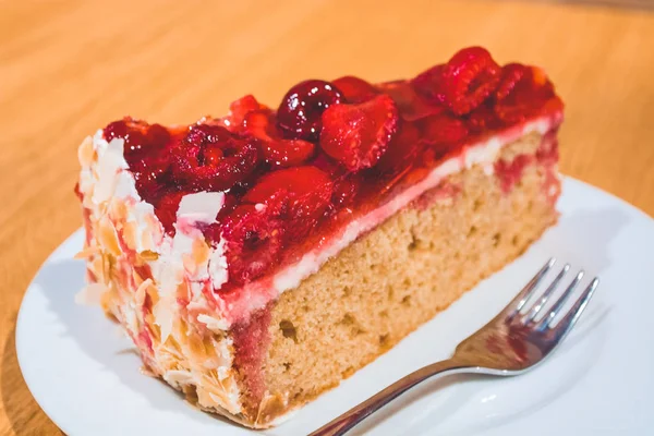 Berry Taart Homemade Bakken Cake Met Frambozen Zoete Dessert — Stockfoto