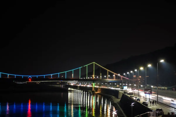 Ночной Европейский Город Красочных Огнях Отражении Воде Киев Киев Столица — стоковое фото
