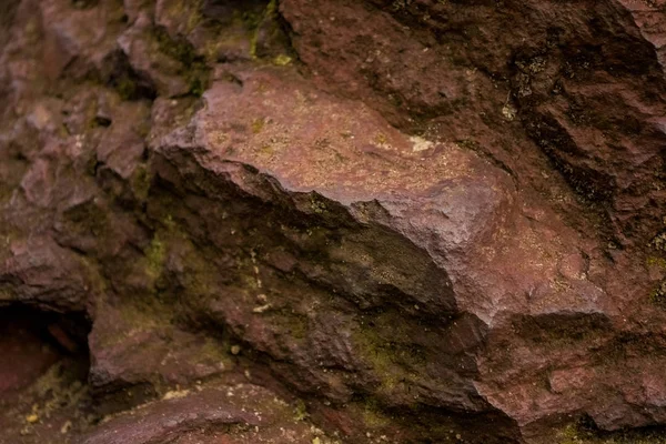 Background Texture Red Stone Cracks Broken Away Parties Impregnation Moss — Stock Photo, Image