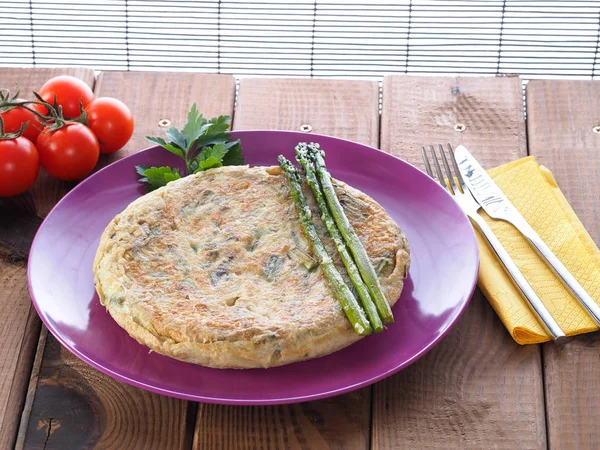 Asparagus Omelette Tortilla Esparragosespargos Vegetal Primavera Muito Apreciado Bom Para — Fotografia de Stock