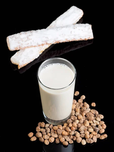 Horchatahorchata Dryck Juice Tigernuts Och Socker Ursprungligen Från Valencia Spanien Royaltyfria Stockfoton