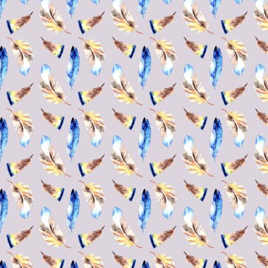 Pembe bir arka plan üzerinde renkli sulu boya çizilmiş tüy şekli