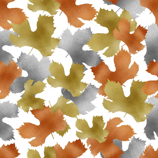 Autumn metallic gold copper silver leaves seamless pattern. Fall metallic paint grape vine leaves on white background. — Stock Photo, Image