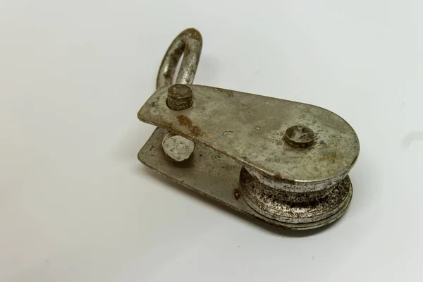 bir eski paslı bağlantı aracı portre