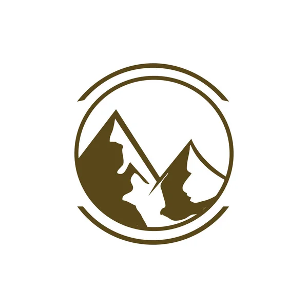 Dağ Logo Tasarım Tasarım Için Dağların Başında Çizilmiş Grafik Simge — Stok Vektör