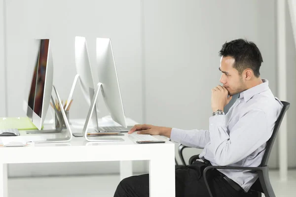 Asian Young Businessman Sitting Computer Screen Desk Holding White Glass — Stock Photo, Image