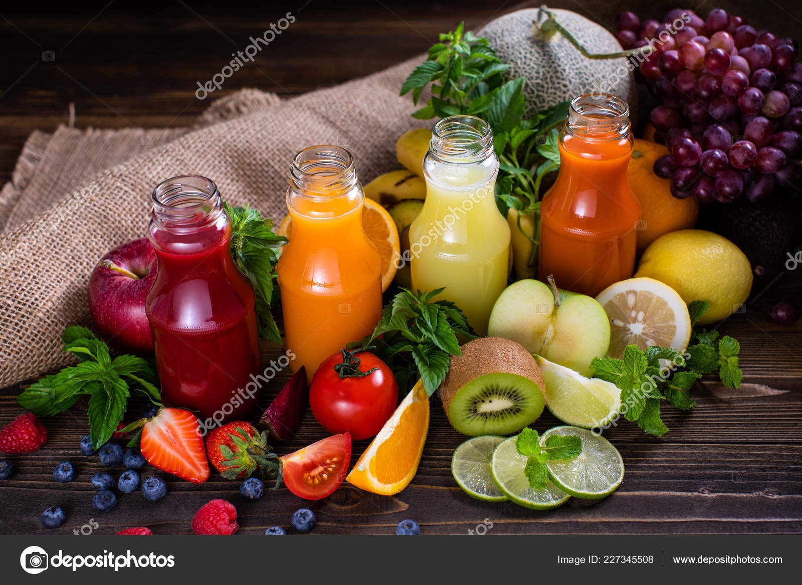 31 juillet  2020 - Page 6 Depositphotos_227345508-stock-photo-set-colorfull-fresh-vegetables-fruits