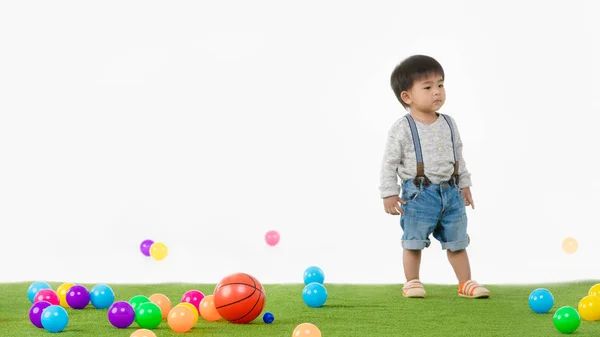 Studio Porträtt Bedårande Asiatisk Småbarn Pojke Klädd Denim Overaller Långärmad — Stockfoto