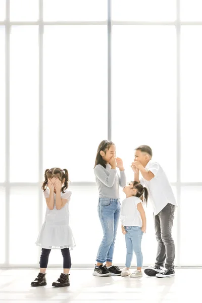 Asian Kids Point Asian Girl Stand Big White Window — Stock Photo, Image