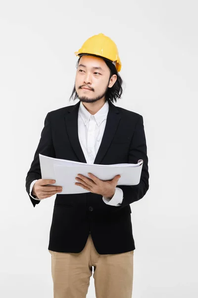 Retrato Engenheiro Asiático Terno Preto Capacete Amarelo Sua Cabeça Segurar — Fotografia de Stock