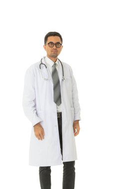 Asyalı Doktor iş başında