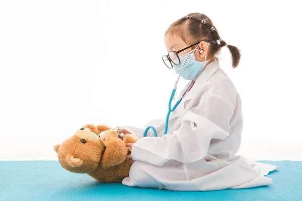 Niña jugando — Foto de Stock