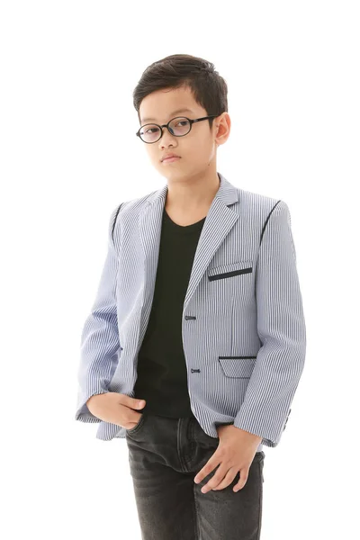 Asijský chlapec v příležitostných šatech — Stock fotografie