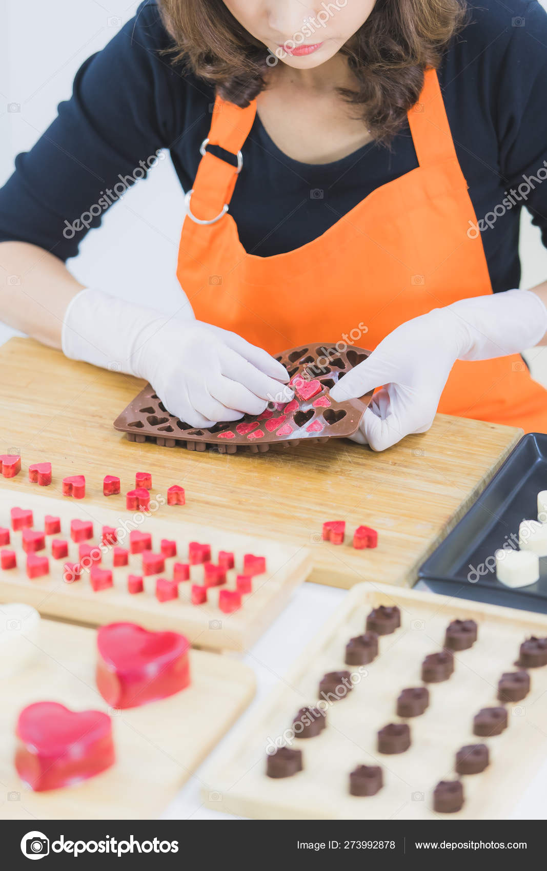 Woman making chocolate — Stock Photo © bangkokclickstudio 273992878