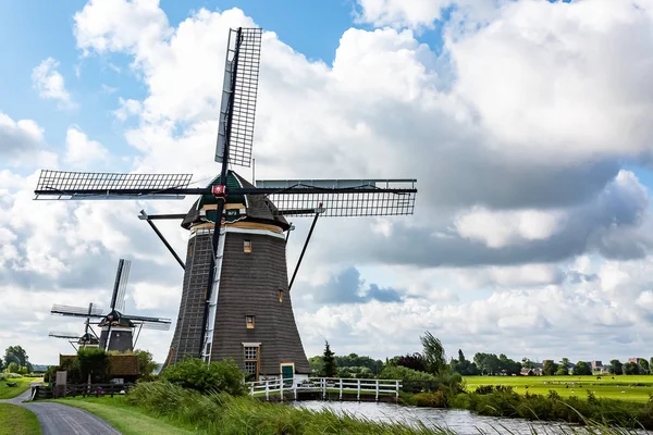 Три Вітряні Млини Molendriegang Поблизу Високим Динамічним Діапазоном Leidschendam Нідерланди — стокове фото